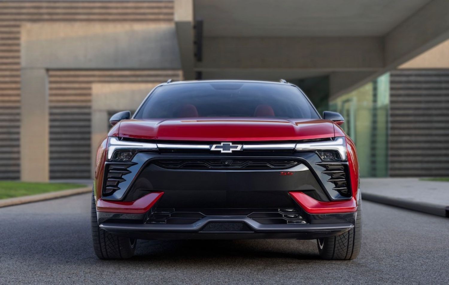 أرخص سيارة دفع رباعي في السعودية شيفرولية بليزر 2024 Chevrolet Blazer تغزوا الأسواق بميزات تفوق نيسان باترول 2024 وبهذا السعر المناسب 