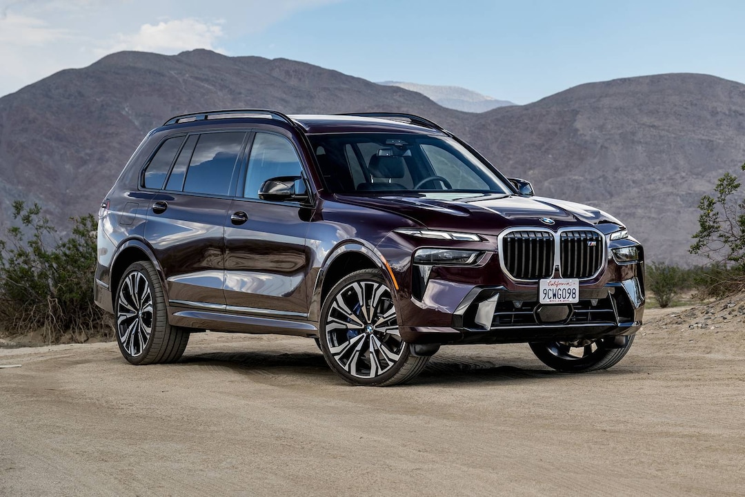 أرخص كروس أوفر في السعودية تنافس تويوتا كورولا كروس 2024 .. اشتري سيارة 2024 BMW X7 بهذه الميزات الجريئة والسعر الرخيص