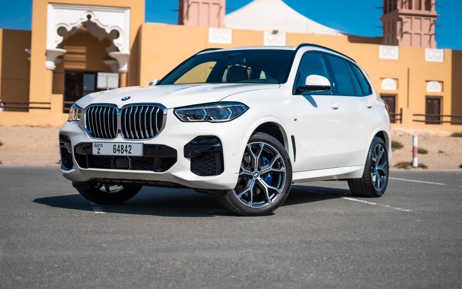 أرخص سيارة دفع رباعي BMW X5 موديل 2024 في السعودية تنافس نيسان باترول .. ميزاتها جريئة وسعرها الجديد مغري وغير متوقع