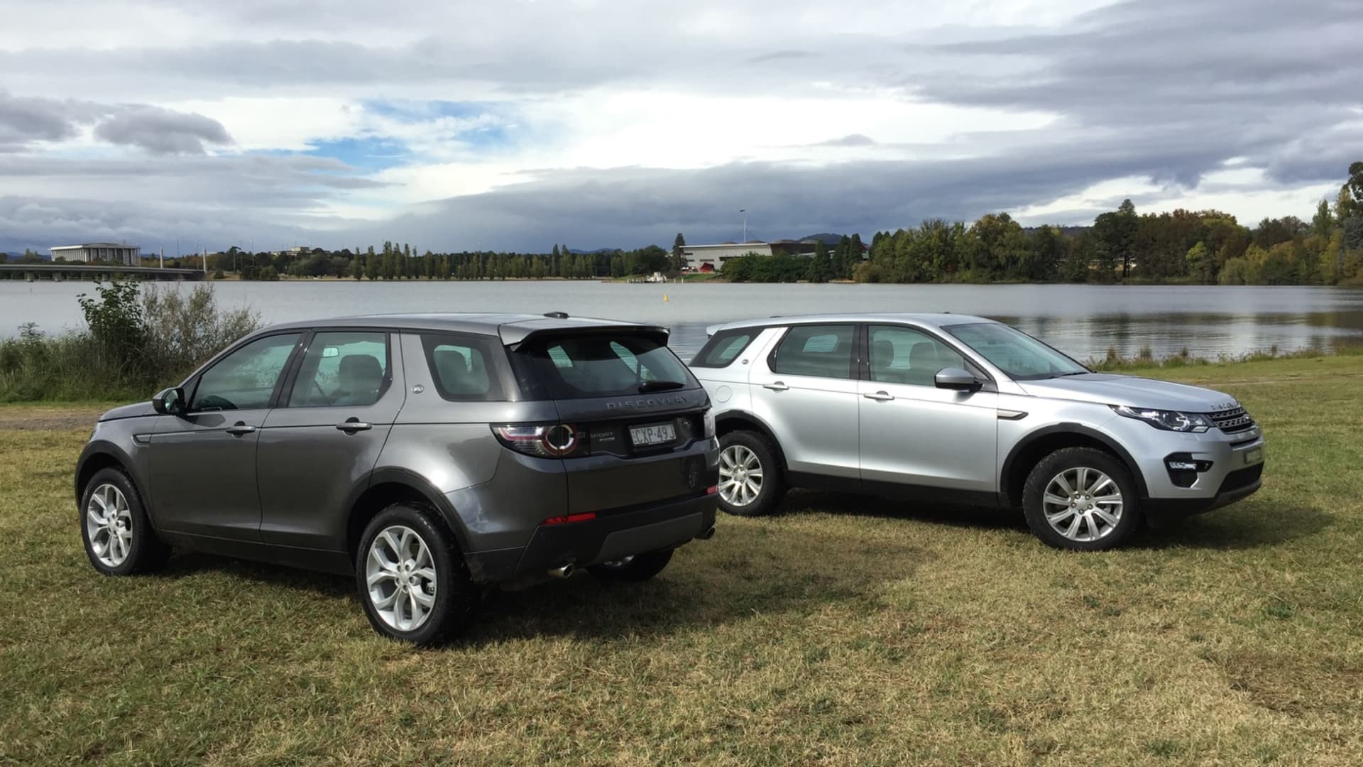 لاند روفر ديسكفري 2024 Land Rover Discovery .. سيارة فارهة بميزات رهيبة في السعودية و سعر غير متوقع