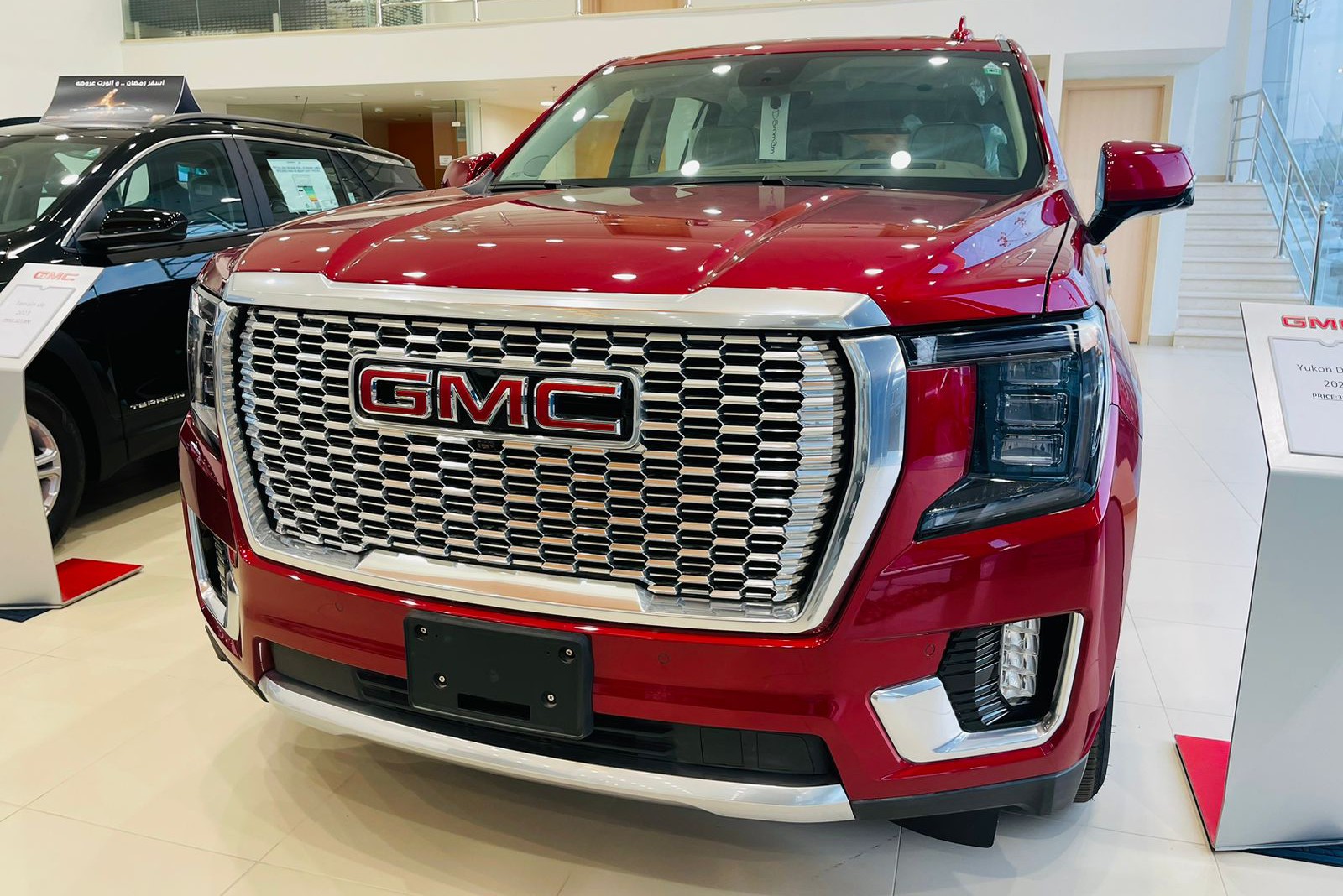 معشوقة السعوديين .. وصول سيارة جيمس يوكن 2024  GMC YUKON بهذه الميزات والشكل الجريء وبسعر رخيص 