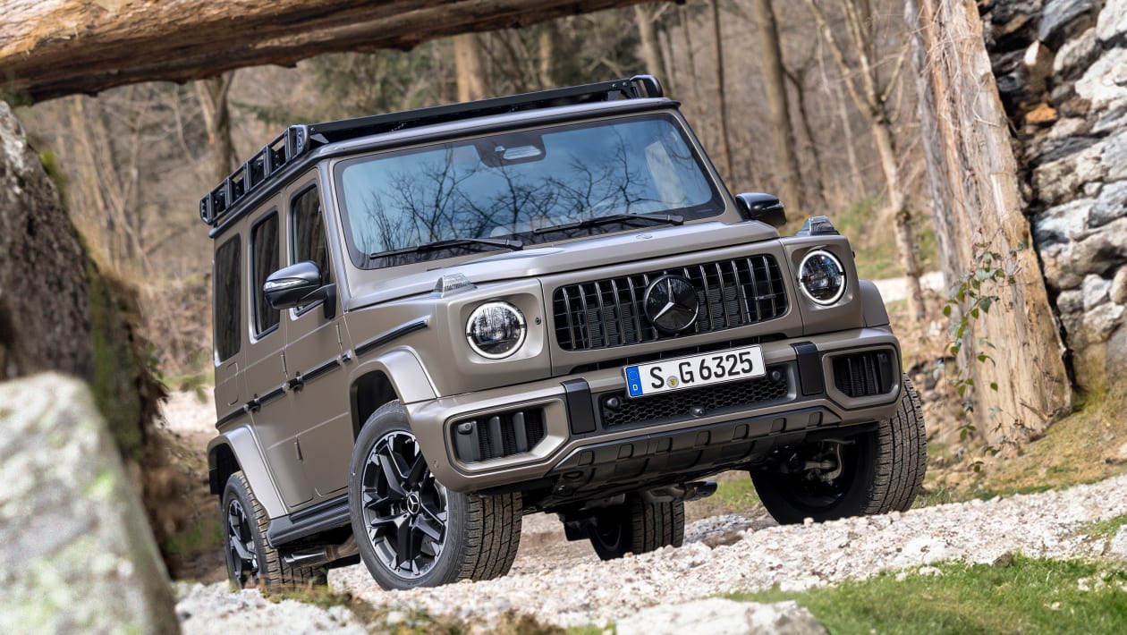 سيارة مرسيدس-بنز G-Class فيس ليفت الجديدة تحطم الكبار بهذا الشكل الرهيب والميزات المتطورة .. تعرف منافسة فورد و تويوتا في السعودية 